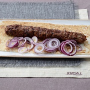 Фирменный люля-кебаб из телятины со свининой