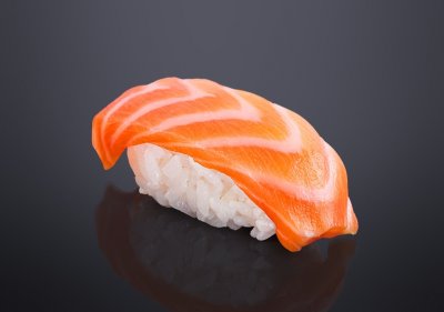 Нигири с лососем