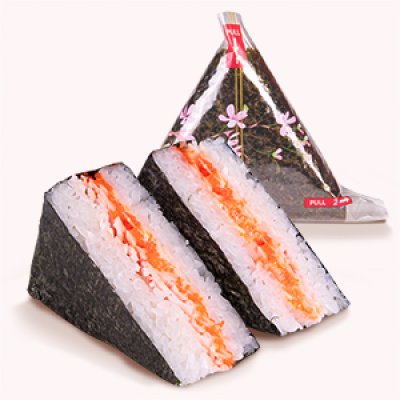 Онигири с крабом