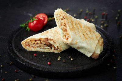 Сырная шаурма с курицей