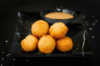 Сырные шарики с креветкой