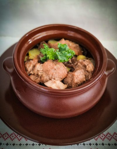 Жаркое по-русски с маслятами