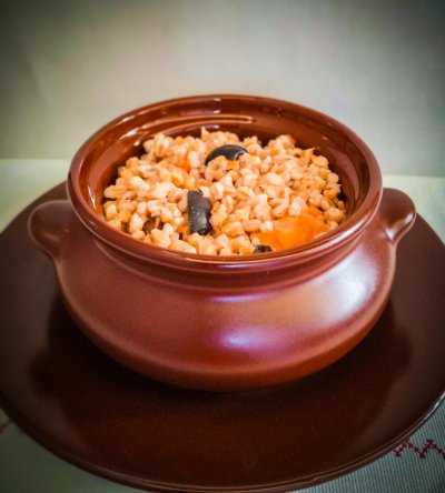 Полба с маслинами