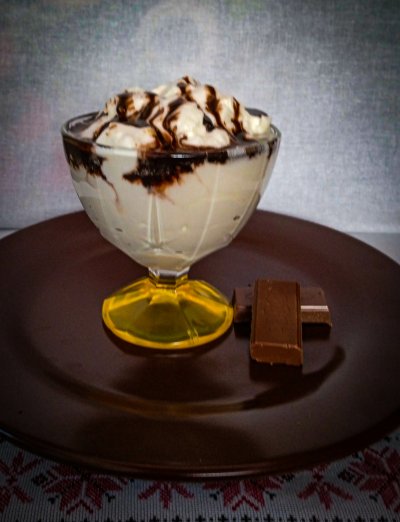 Сливки взбитые с шоколадом