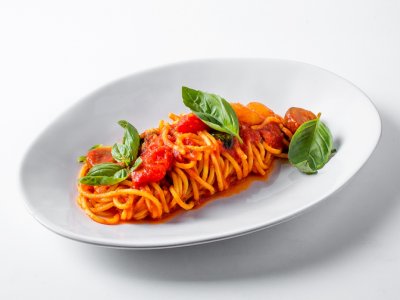 Домашние спагетти Помодоро