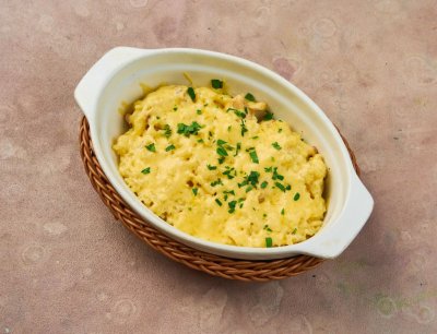 Юветси с курицей и сливками