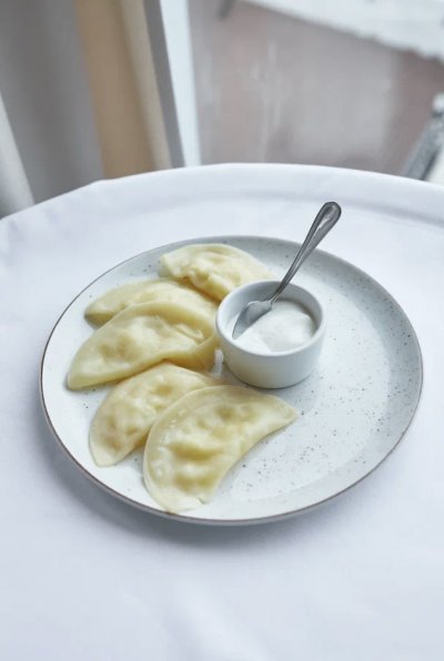 Вареники с картофелем и сметаной