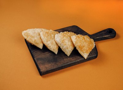 Чебурята с сыром