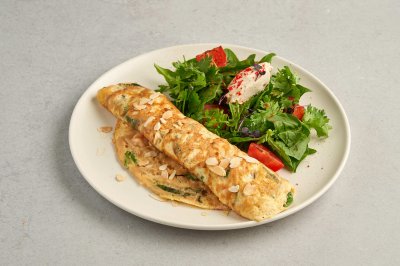 Тайский омлет с креветками, вешенками и кокосовым молоком