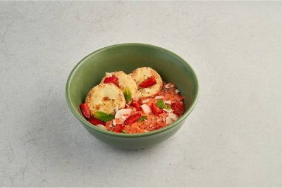 Сырники с сезонными фруктами