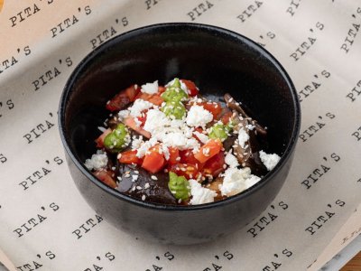 Печеный баклажан с брынзой