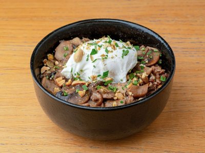 Греча с грибами и яйцом