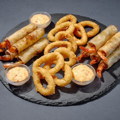 Сет: Нэм Том (10 шт.), Кольца кальмаров (10 шт.)