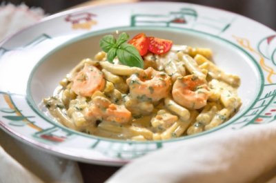 Фузилли с лососем