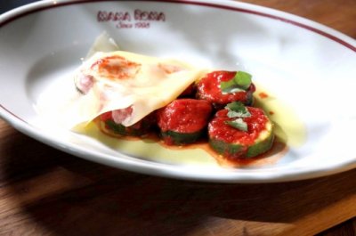 Цукини с соусом наполи  и пармезаном