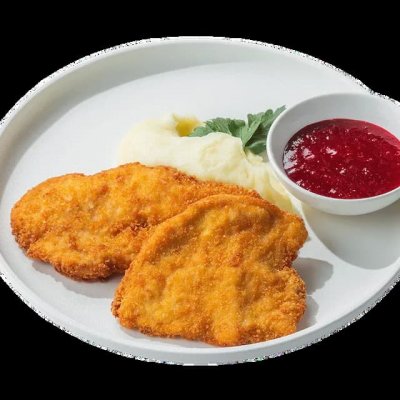 Куриный шницель с брусничным соусом и картофельным пюре
