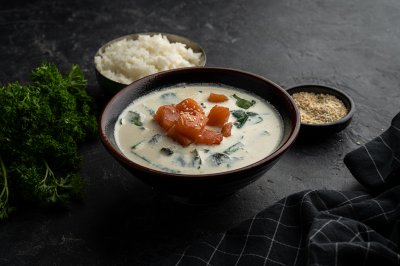 Сливочный суп с лососем
