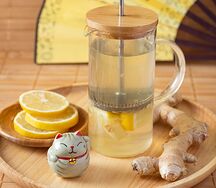 Согревающий чай с имбирём, мёдом, чабрецом и лимоном
