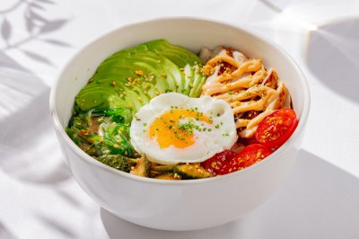 Поке с куриной грудкой