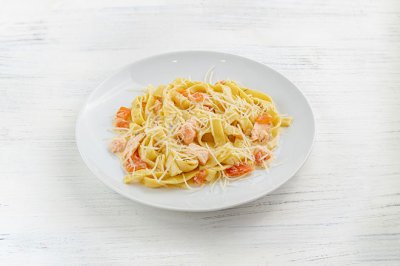 Паста с красной рыбой
