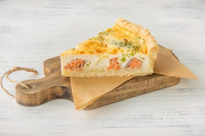 Тирольский пирог с форелью и брокколи