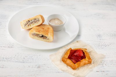 Завтрак с картофельной зразой и галетой