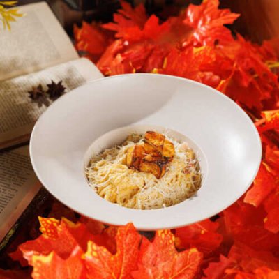 Спагетти с тыквой и беконом