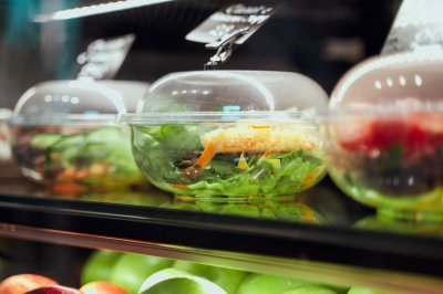 Салат с тунцом