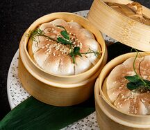 Вьетнамские булочки Бань Бао с телячьими хвостами