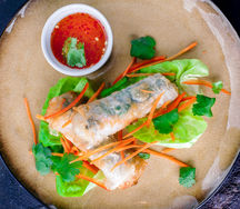 Жареные вьетнамские роллы Немы с креветками, свининой и овощами
