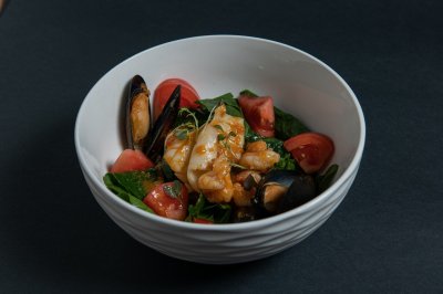 Салат с морепродуктами